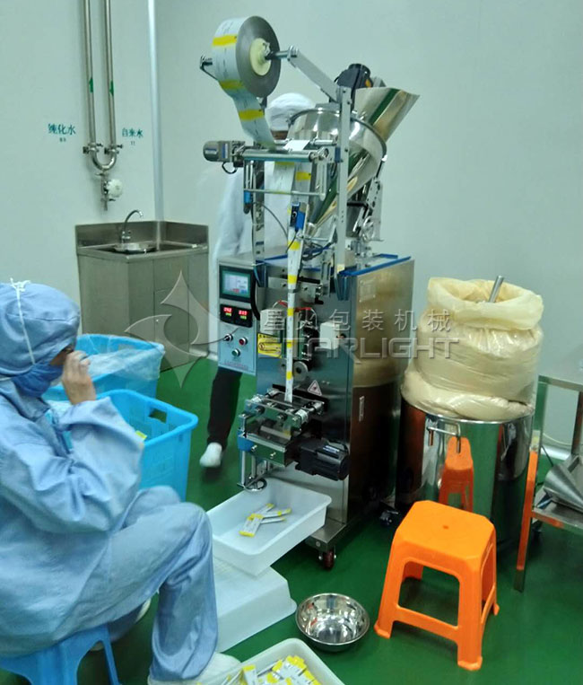 果蔬酵素粉包裝機(jī)包裝現(xiàn)場(chǎng)展示